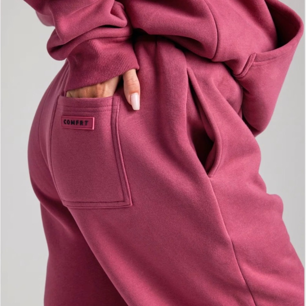 Comfrt Airplane Mode Travel Hoody and Sweatpants - Picture 4 of 5
